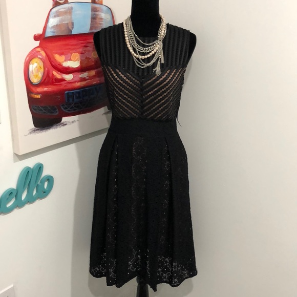 Black lace M New York&Company dress w/pockets! NWT - Picture 2 of 6